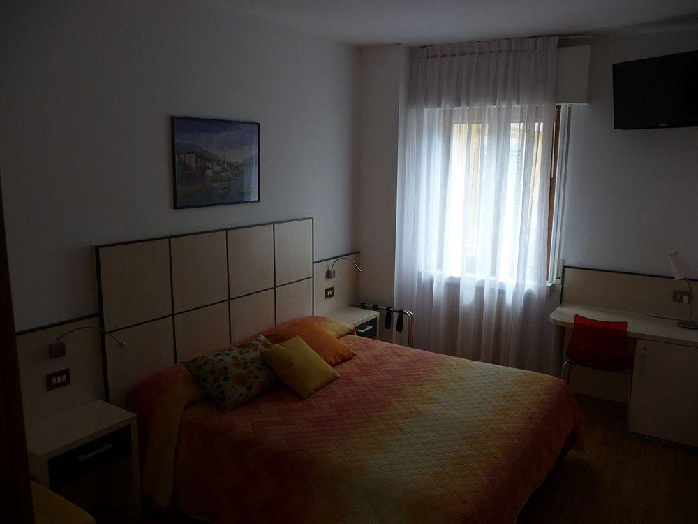 Albergo Aurora Malcesine Buitenkant foto