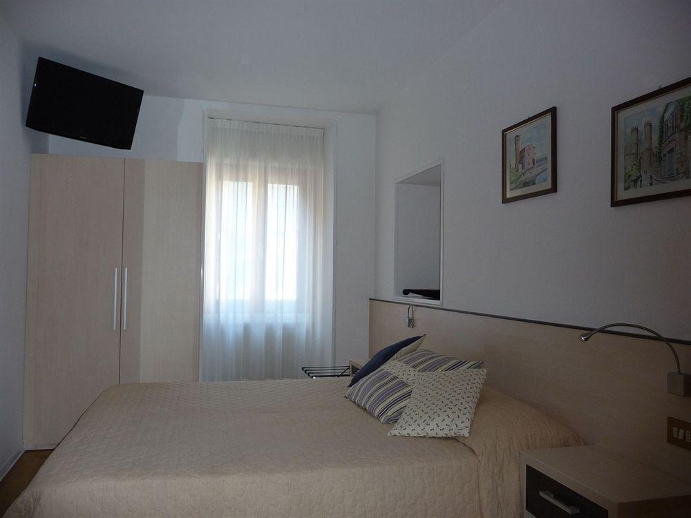 Albergo Aurora Malcesine Buitenkant foto