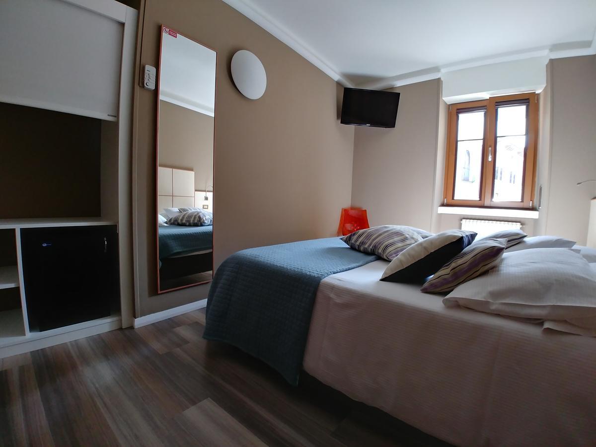Albergo Aurora Malcesine Buitenkant foto